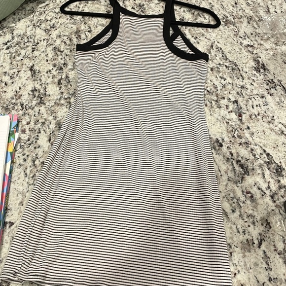 Dress Mini Size Medium - Picture 4 of 5
